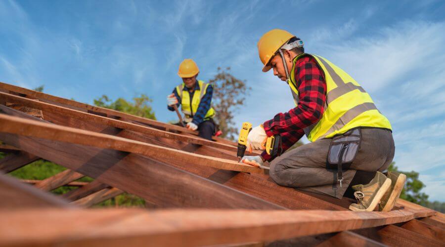 Professional Flat Roofing Installation services in Monarch, MT